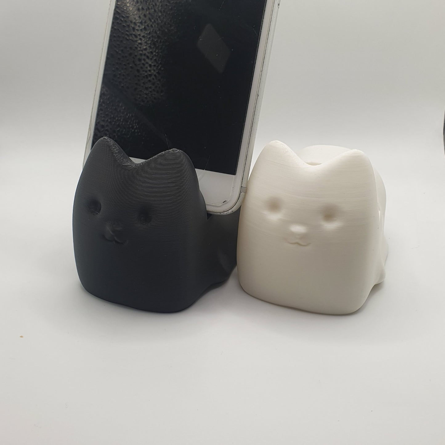 Cat Loaf - Phone Holder